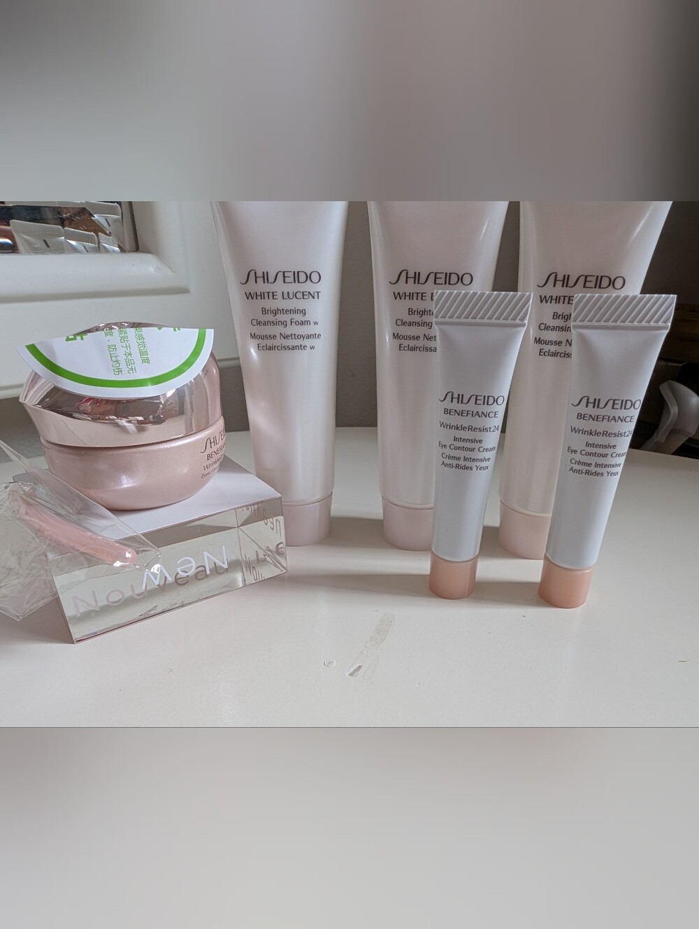 Shiseido Benefiance WrinkleResist24 Eye Contour Cream 6 Piece Bundle Set